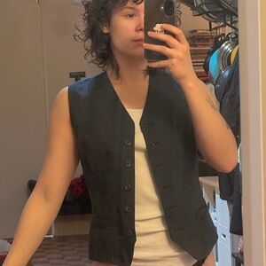 Classic Navy Men's Vest – Tailored Sleeveless Blazer